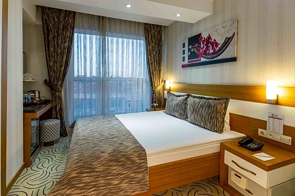Dies Hotel
