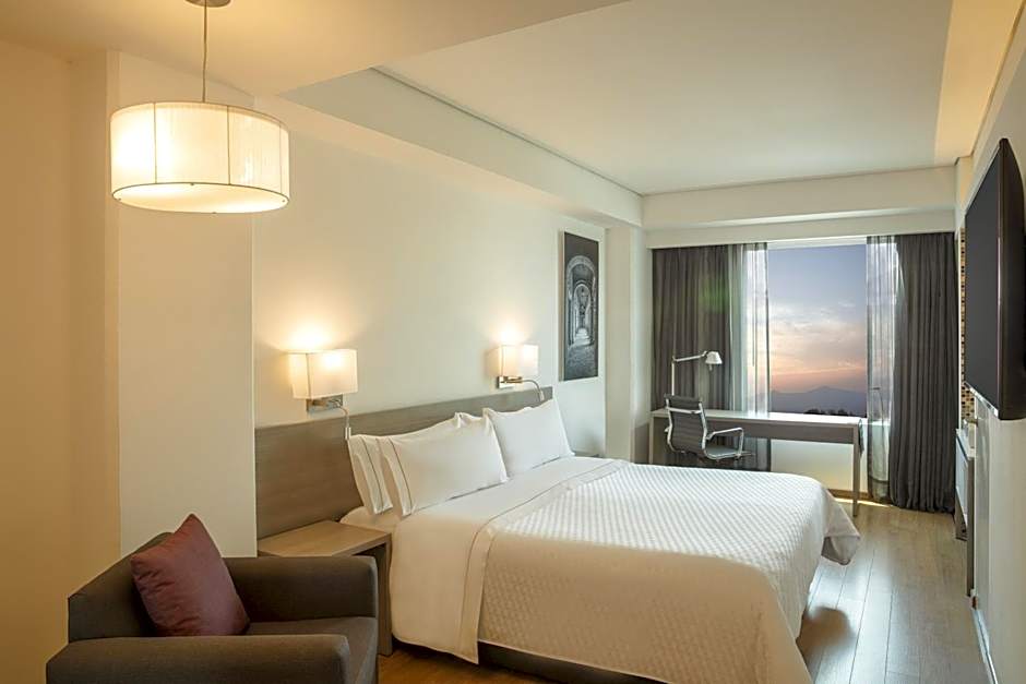 Fiesta Inn Morelia Altozano