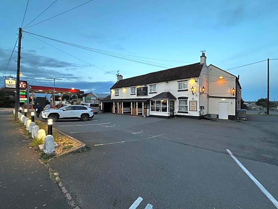 Leaking Well, Dunhampton