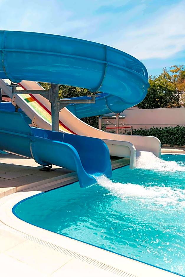 Blue Diamond Alya Hotel