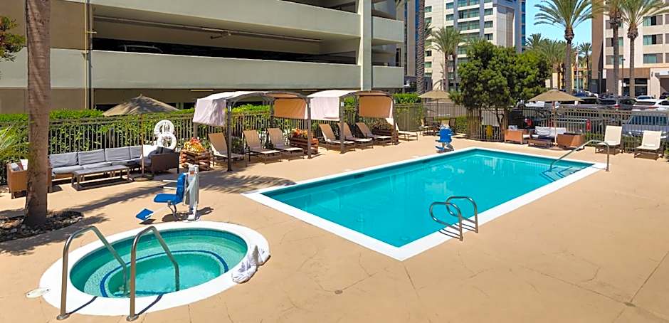 Anaheim Portofino Inn and Suites