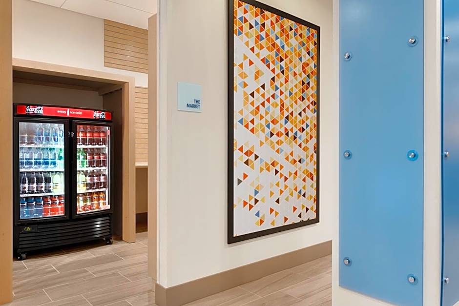 Holiday Inn Express & Suites Cincinnati South - Wilder By IHG