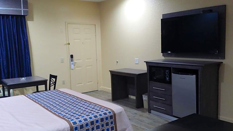 Americas Best Value Inn & Suites Houston NE