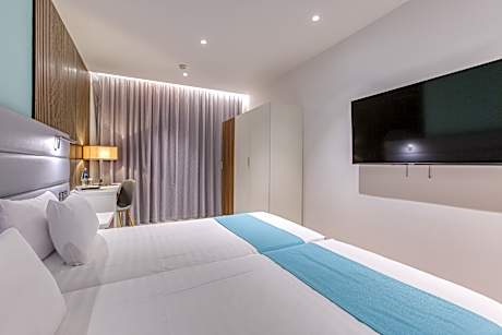 Standard Twin/Double Room
