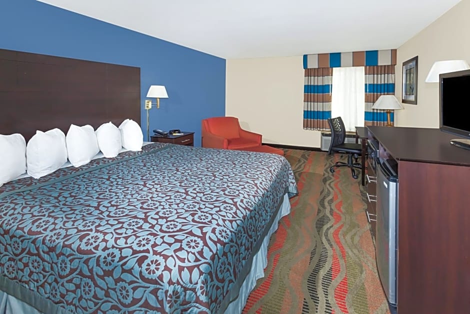 Days Inn by Wyndham Springfield