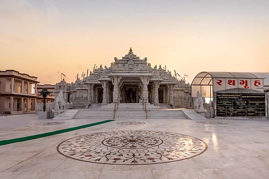 Dwarkadhish Lords Eco Inn