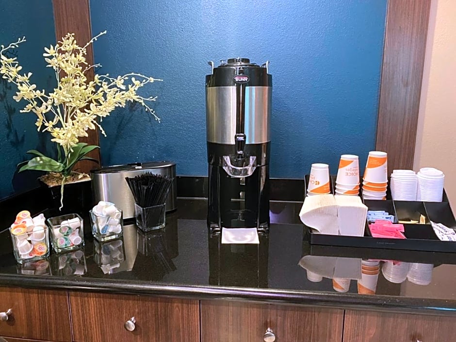 Comfort Inn & Suites New Orleans Airport North