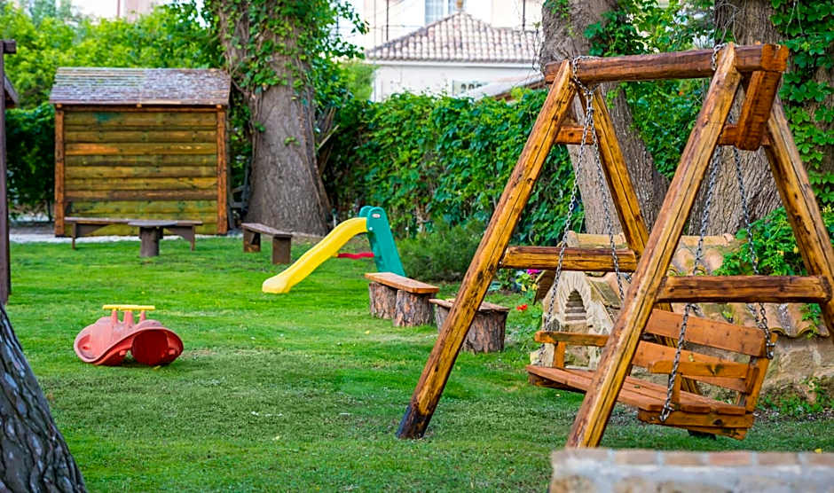 Zarkadis Beach Apartments