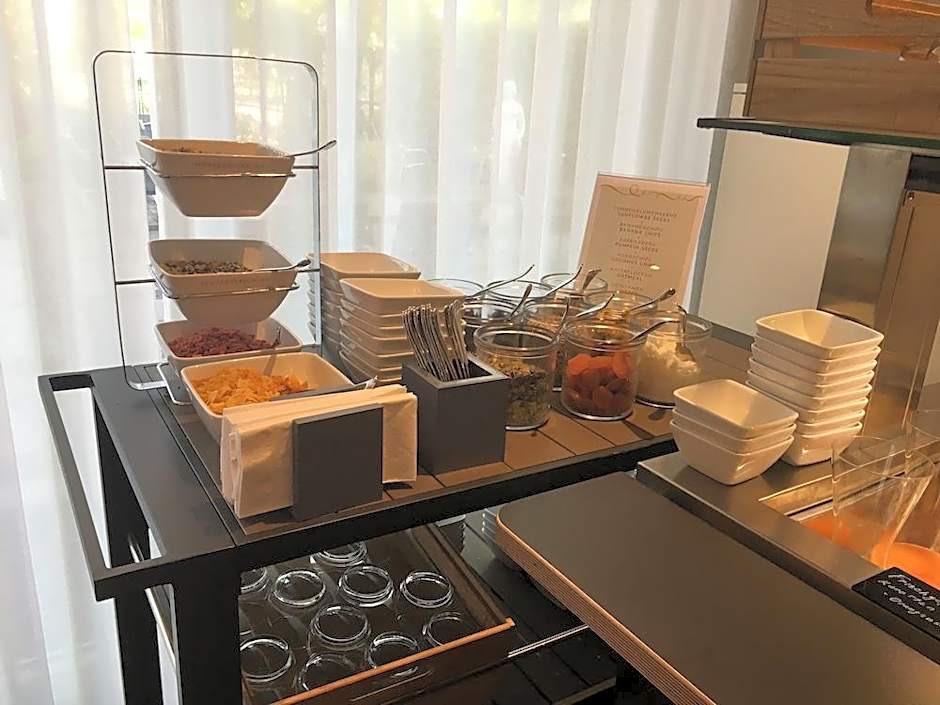 Avia Hotel