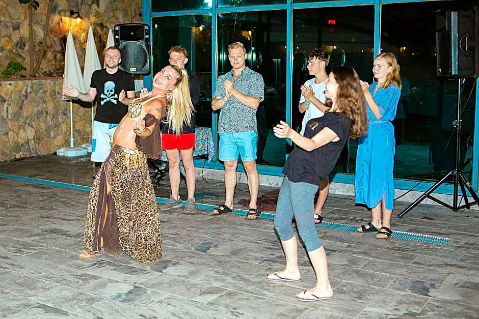 RAMIRA CITY HOTEL****  (16 YETİŞKİN OTELİ)