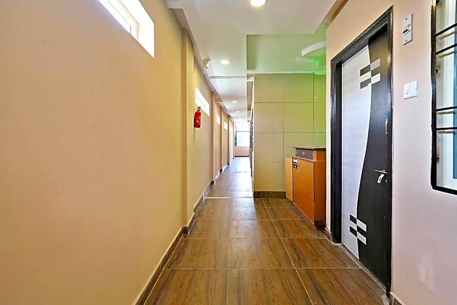 S R Comforts by OYO Rooms – Bangalore, MN