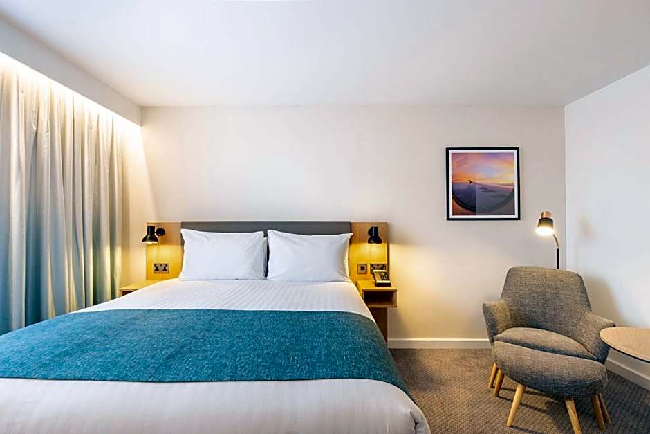 Holiday Inn Bristol Airport By IHG
