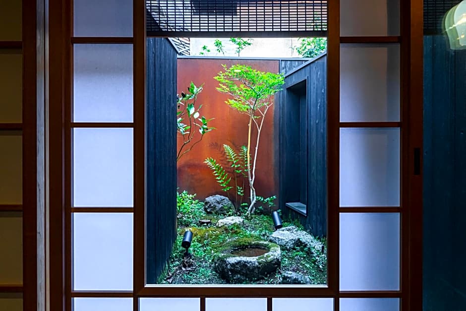 Rinn Machiya Kuon