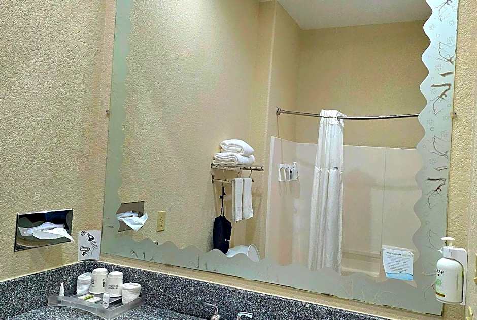 Ramada by Wyndham South Waco