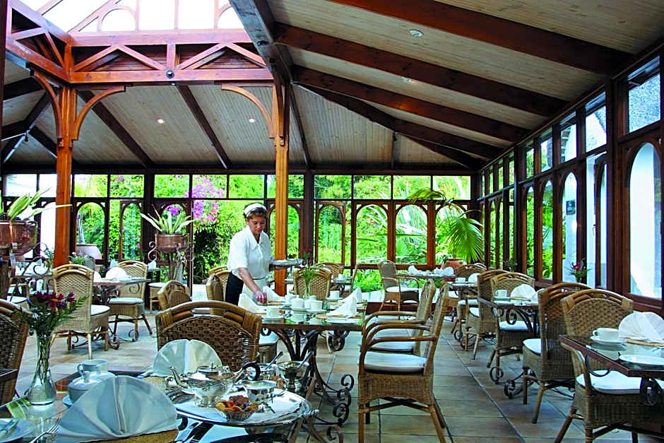 Hunters Country House