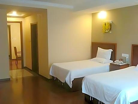 GTI - Twin Room, Electronic Sports