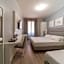 Hotel University