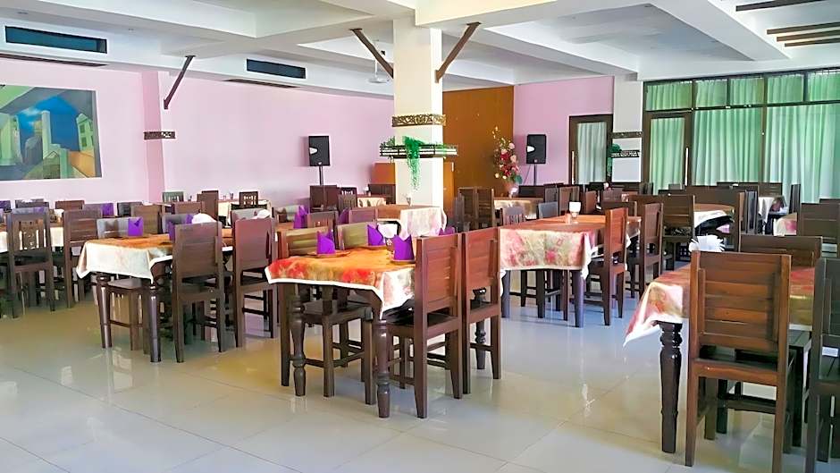 Nana Buri Hotel