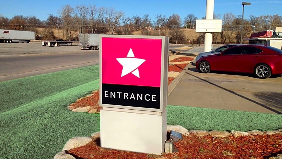 Magnuson Hotel Sand Springs – Tulsa West