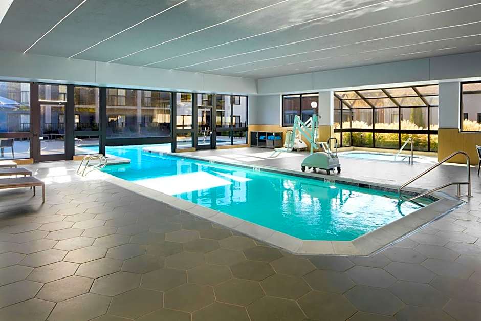 Courtyard by Marriott Williamsburg Busch Gardens Area