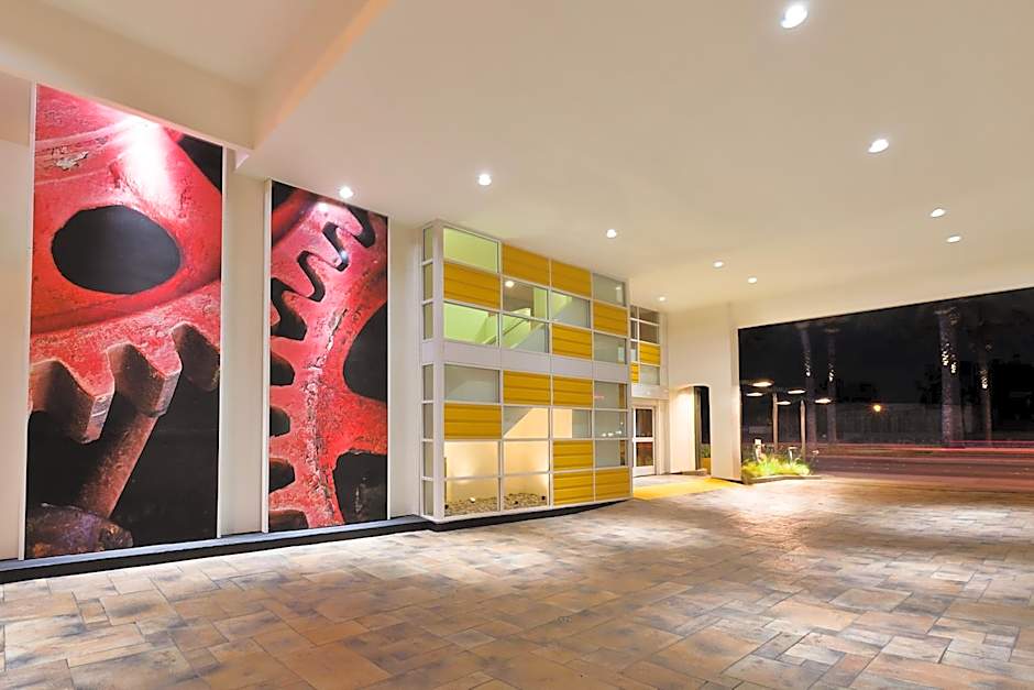 Hotel Indigo Anaheim By IHG