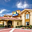 Days Inn by Wyndham Houston