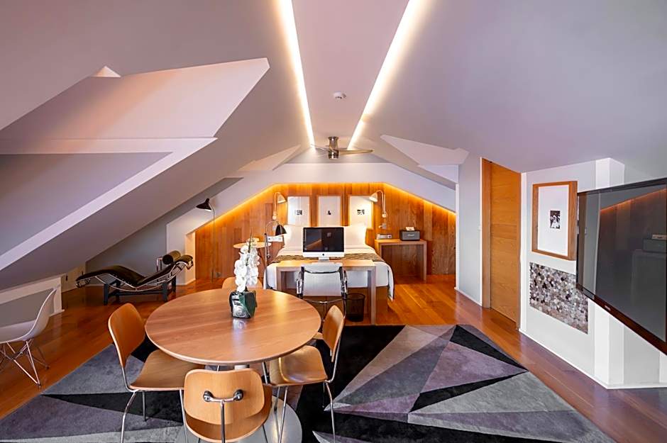 Browns Downtown Hotel