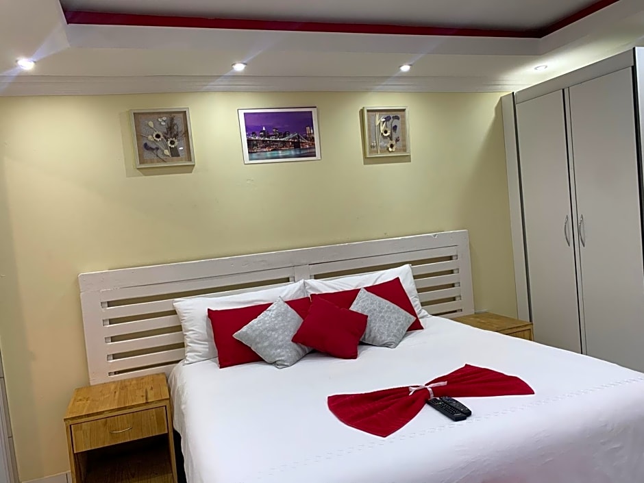 Ekaya Palace Guest House