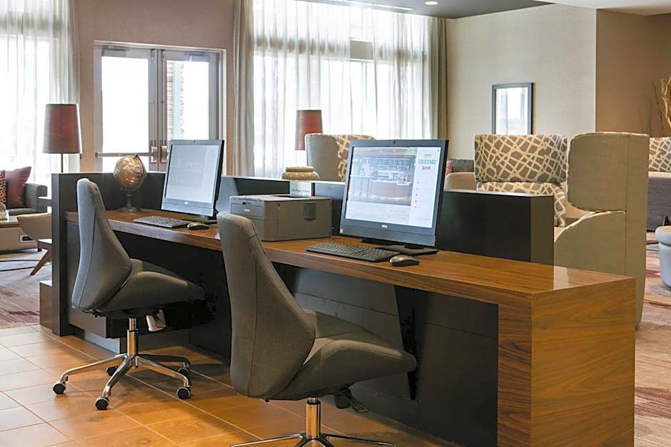 Courtyard by Marriott Omaha Bellevue at Beardmore Event Center