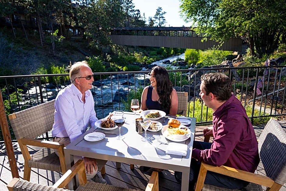 Riverhouse Lodge