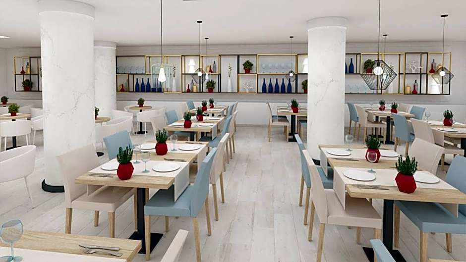 Palmanova Suites by TRH