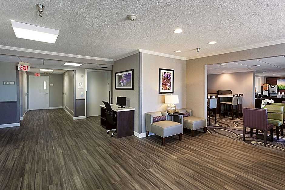 La Quinta Inn & Suites by Wyndham Baton Rouge Siegen Lane