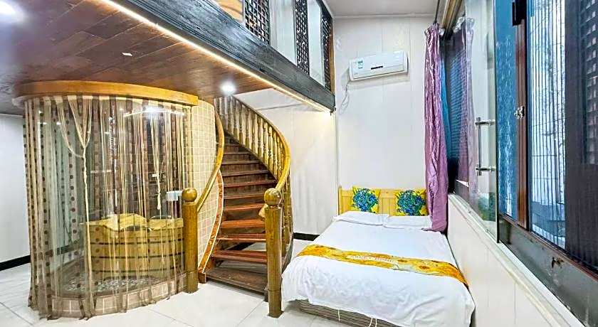 Shaoxing Luxun Native Place International Youth Hostel