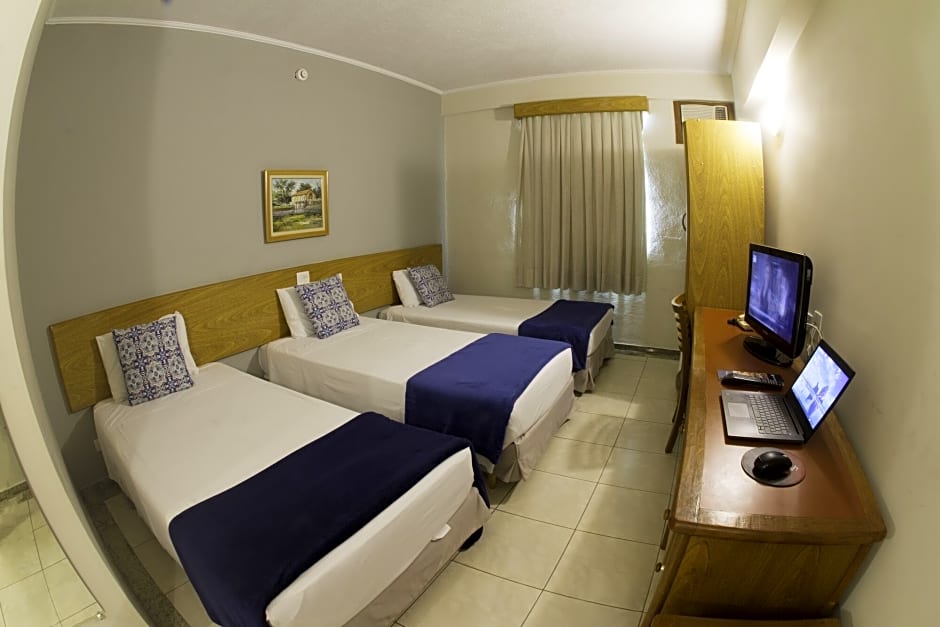 Dan Inn Franca & Convenções