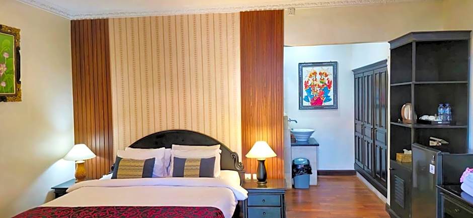 Photo 1 of 12 of Junior Superior Suite