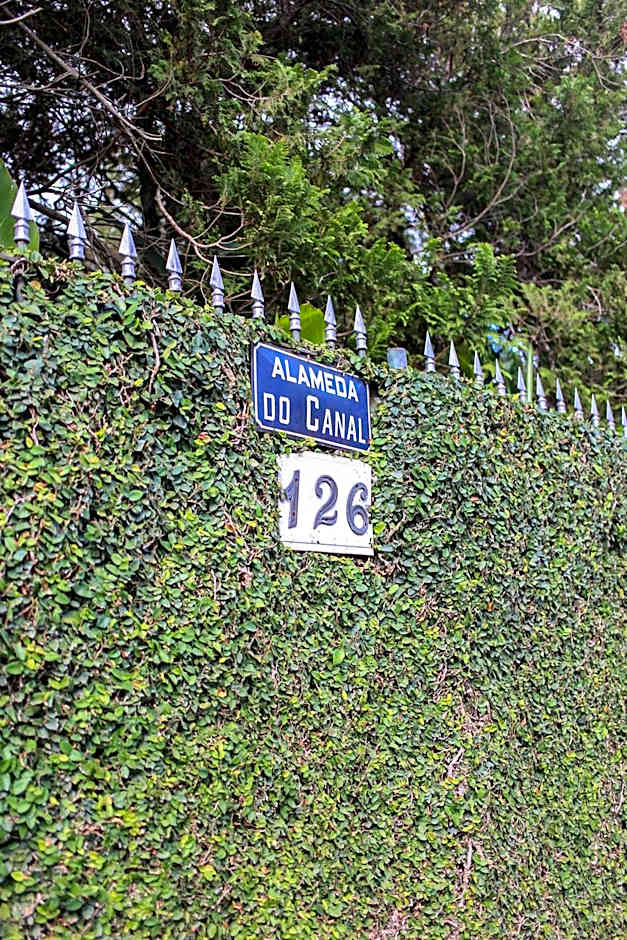 Casa com Piscina e Área Gourmet em Mury