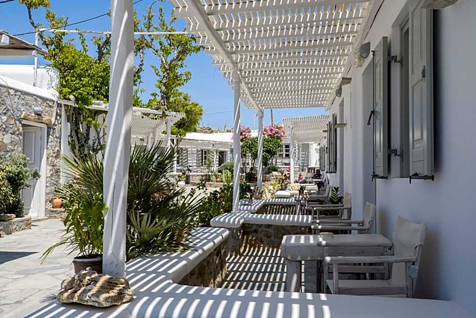 Agia Anna Beachfront Boutique