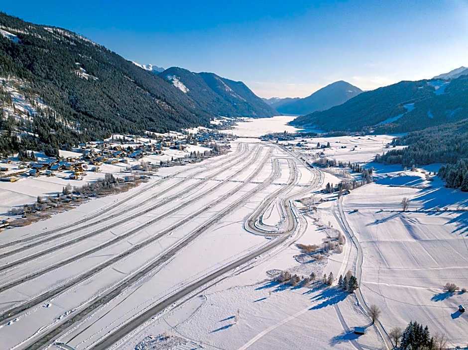 SeeHotel & SeeApartments Kärntnerhof- direkt am See!