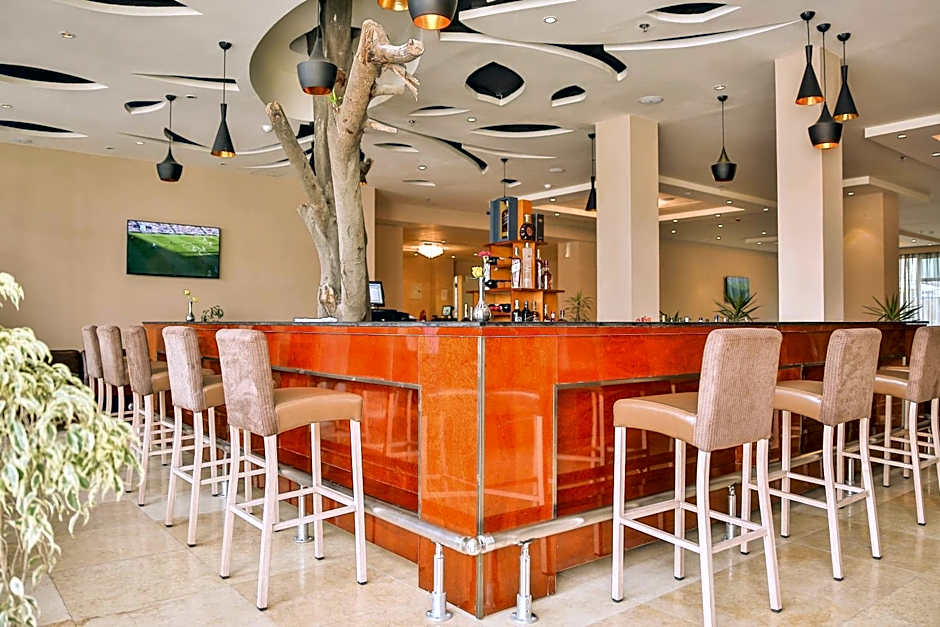 Magnolia hotel and conference center