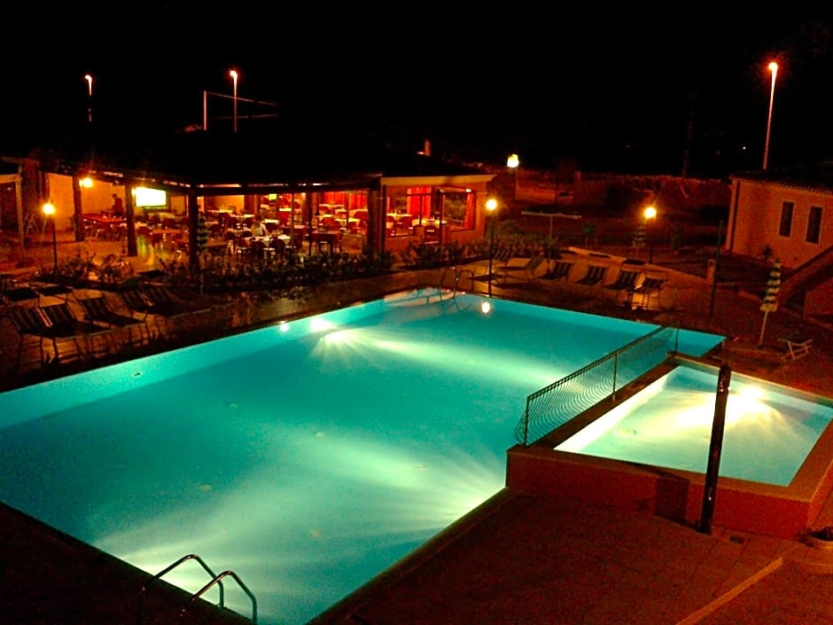 Rejna Residence Hotel