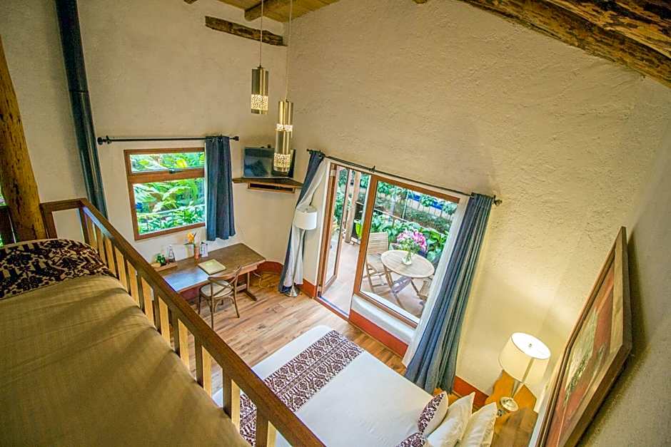 Meson De Leyendas Breakfast & Downtown