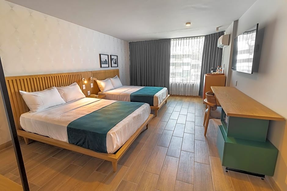Oliva Plaza Hotel