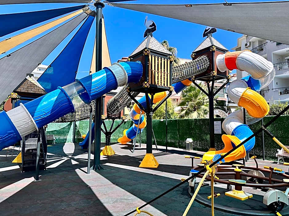 Blue Wave Suite Hotel