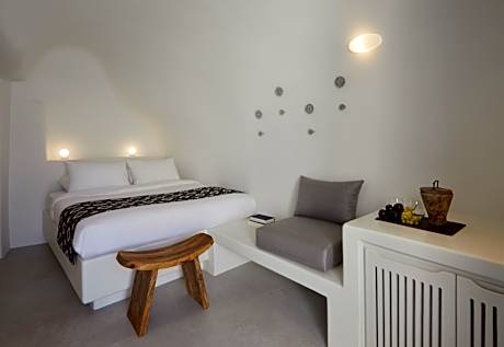 Executive two-bedroom cave suite