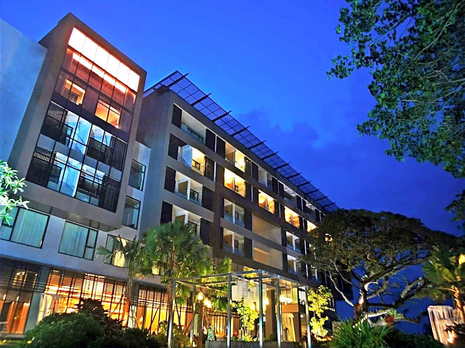 Midori Clark Hotel And Casino