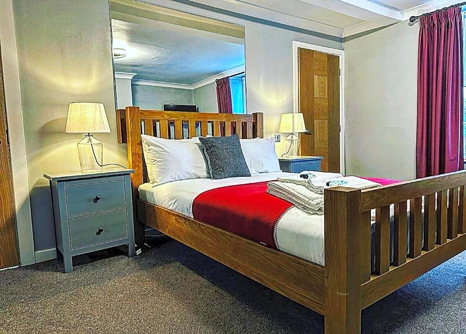 The Hinds Head Hotel