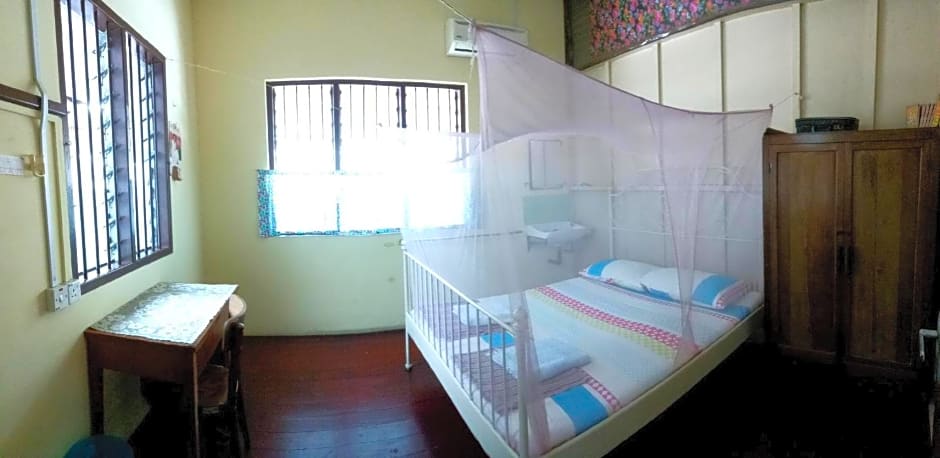 Voyage Home – Malacca , TX