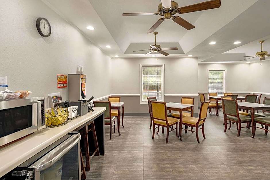 Baymont by Wyndham Henderson Oxford