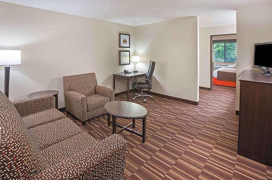 AmericInn by Wyndham Sartell