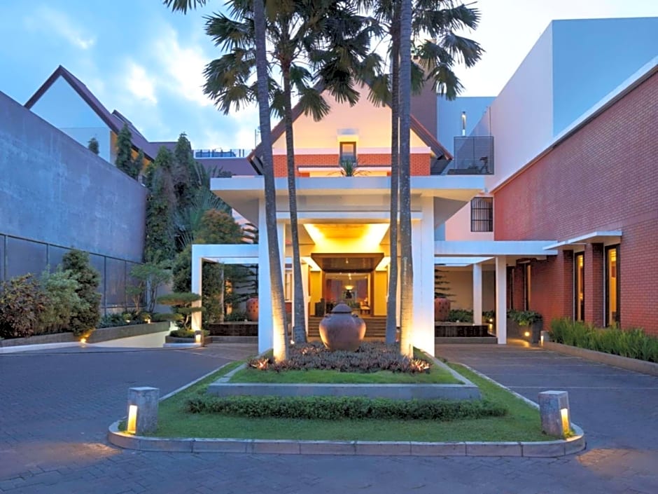 Hotel Santika Premiere Malang